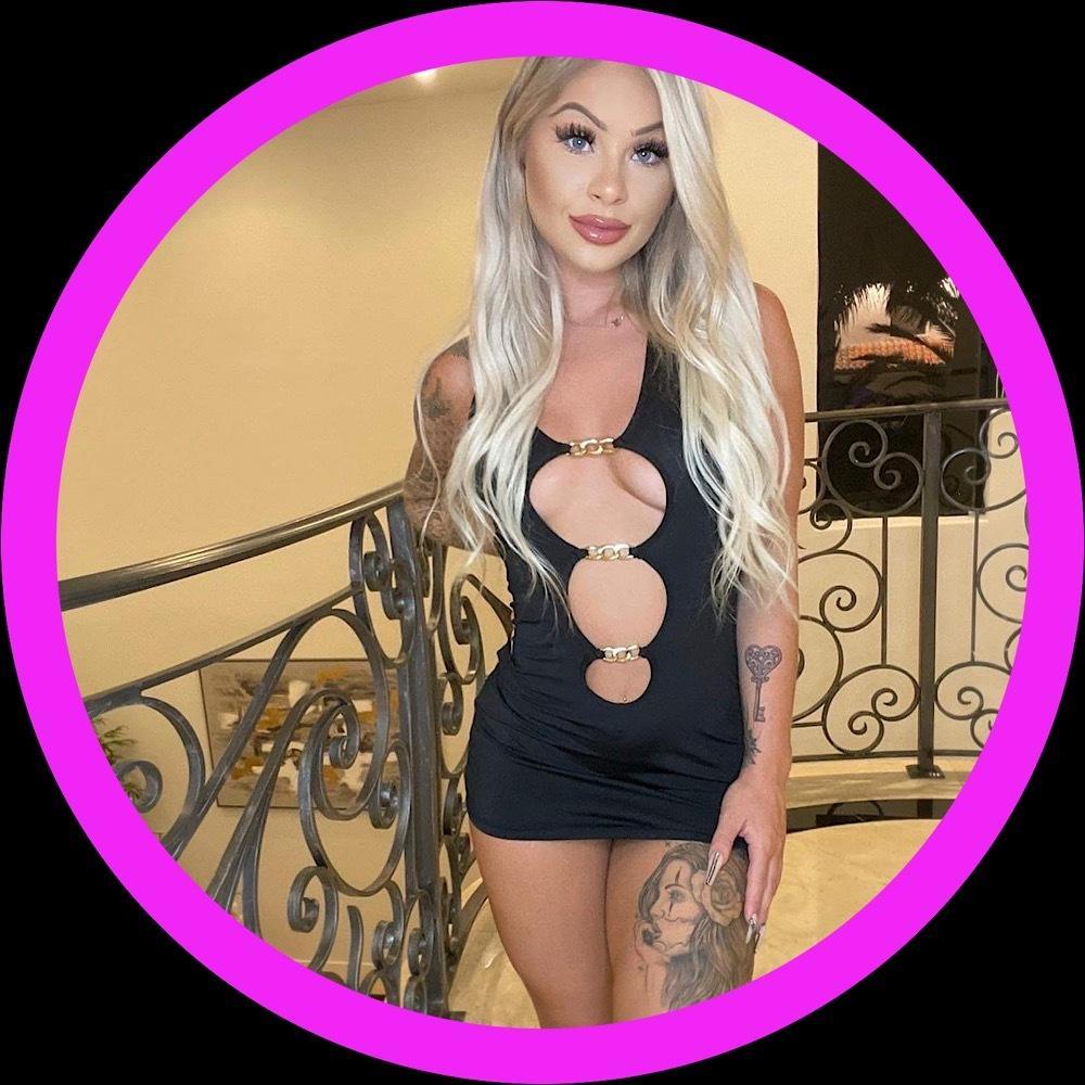 Brooke is 🥛𝗖𝗥𝗘𝗔𝗠𝗬🥛 profile image